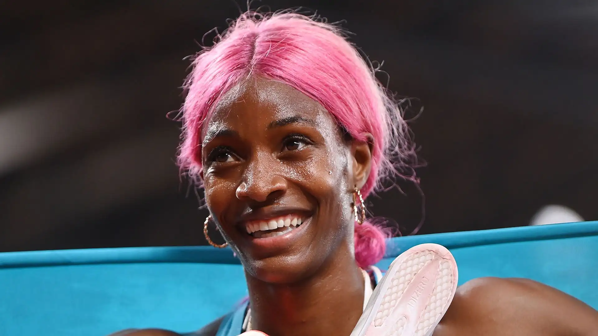 E' campionessa olimpica dei 400 metri a Rio de Janeiro 2016 e Tokyo 2020