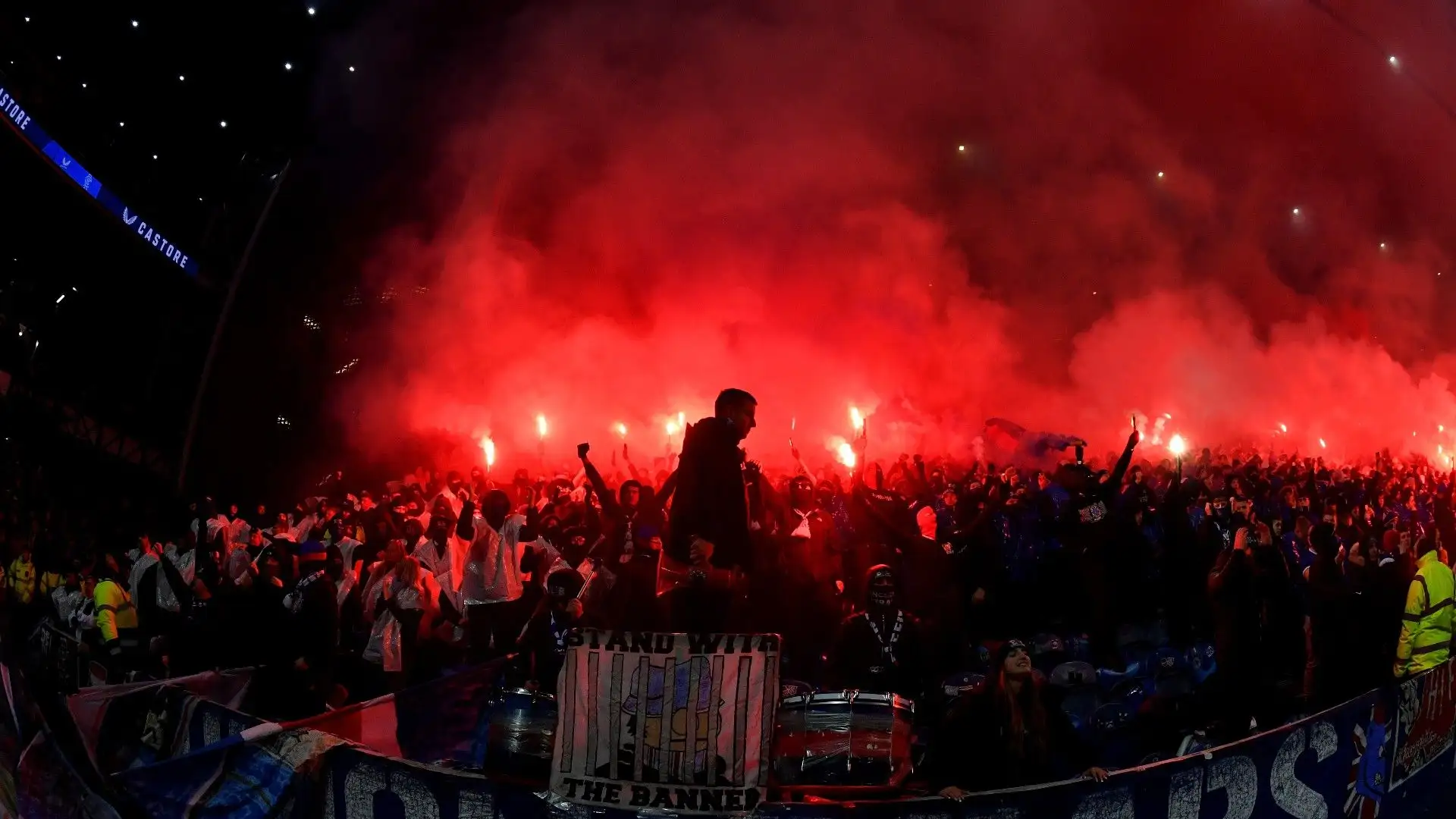 Straordinaria atmosfera durante Rangers-Hibernian