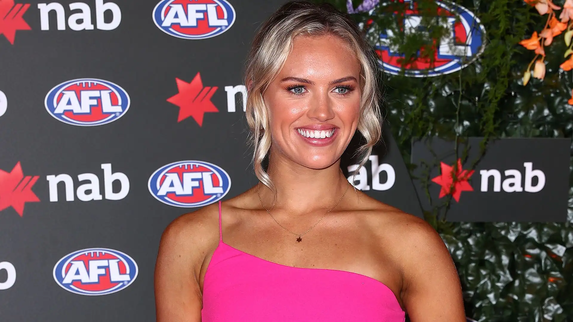 Orla ha fatto il suo debutto in AFLW nella partita del primo round dei Lions contro Adelaide a Hickey Park l'8 febbraio 2020