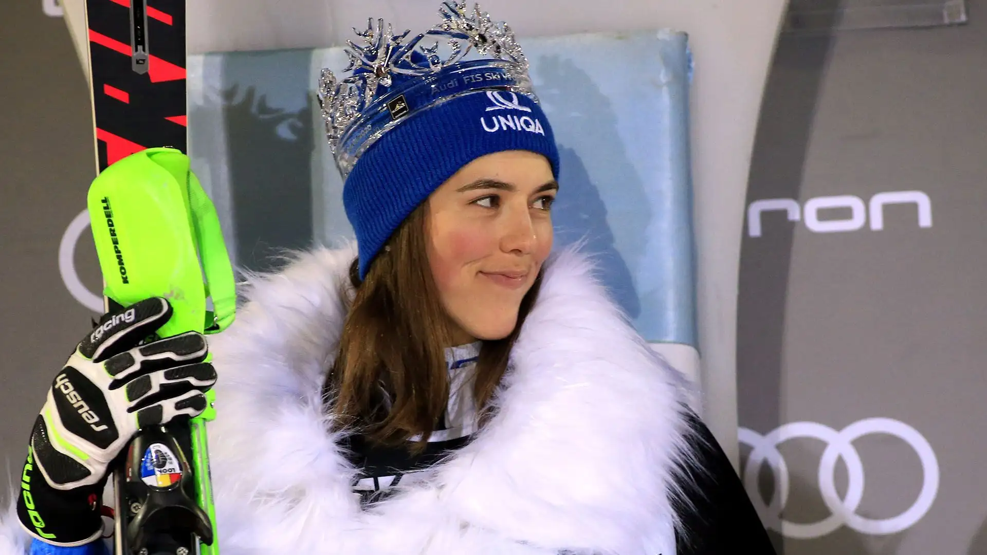 Ha vinto una medaglia d'oro nello slalom speciale alle olimpiadi invernali di Pechino 2022