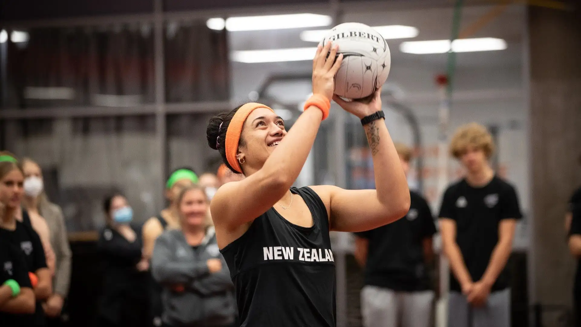 L'atleta è nata ad Auckland, in Nuova Zelanda