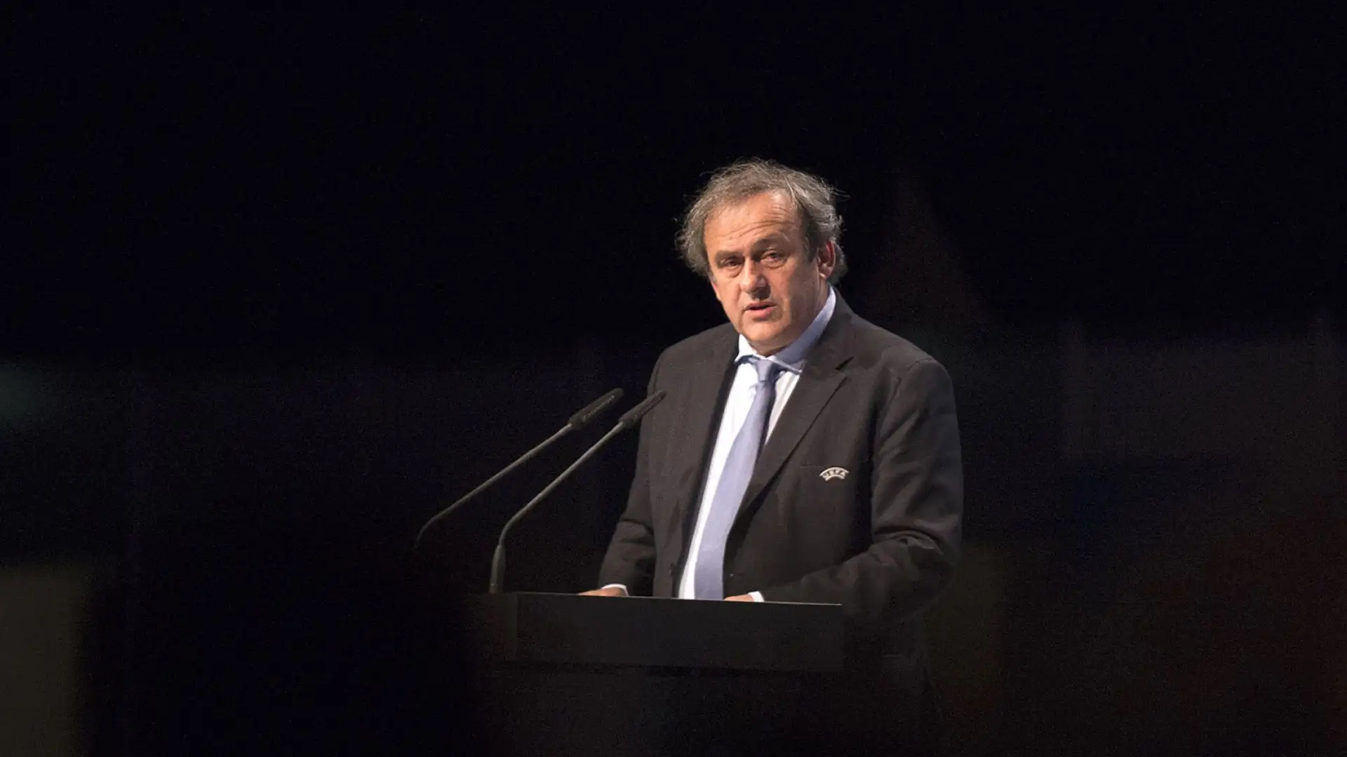 Michel Platini: 0 espulsioni in 16 anni di carriera
