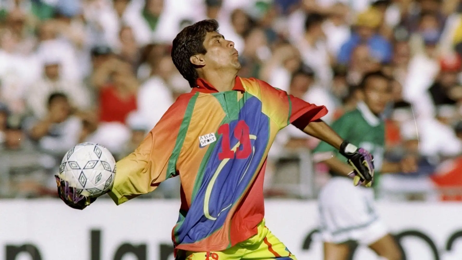 3) Jorge Campos (Messico): 46 gol