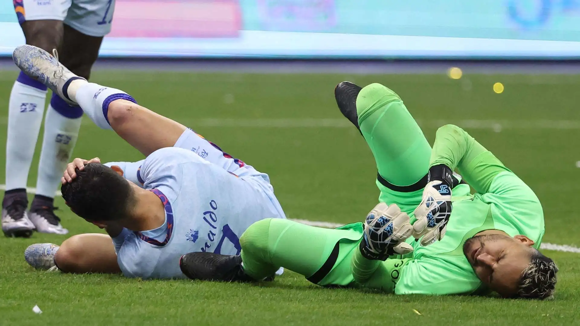 Violentissimo lo scontro con Keylor Navas