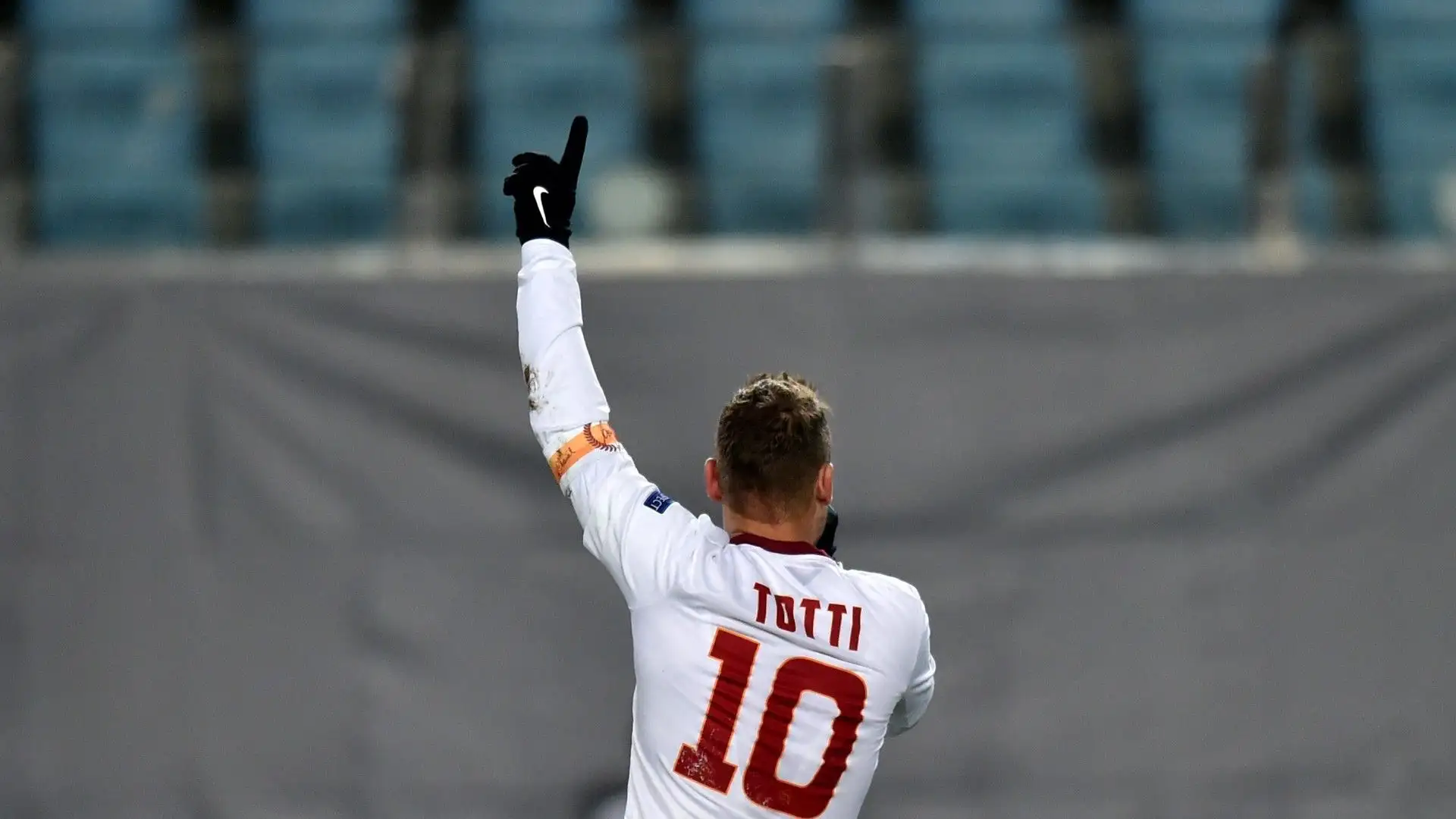 Francesco Totti (27/09/76), CSKA Mosca-Roma 25/11/2014, 38 anni e 59 giorni
