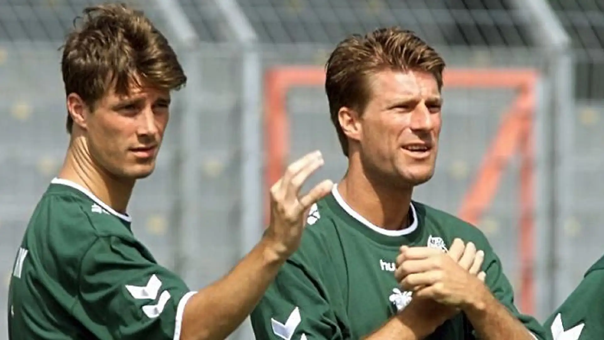Brian Laudrup (Bayern Monaco, Fiorentina, Milan, Rangers, Chelsea) e Michael Laudrup (Juventus, Lazio, Barcellona, Real Madrid, Ajax)