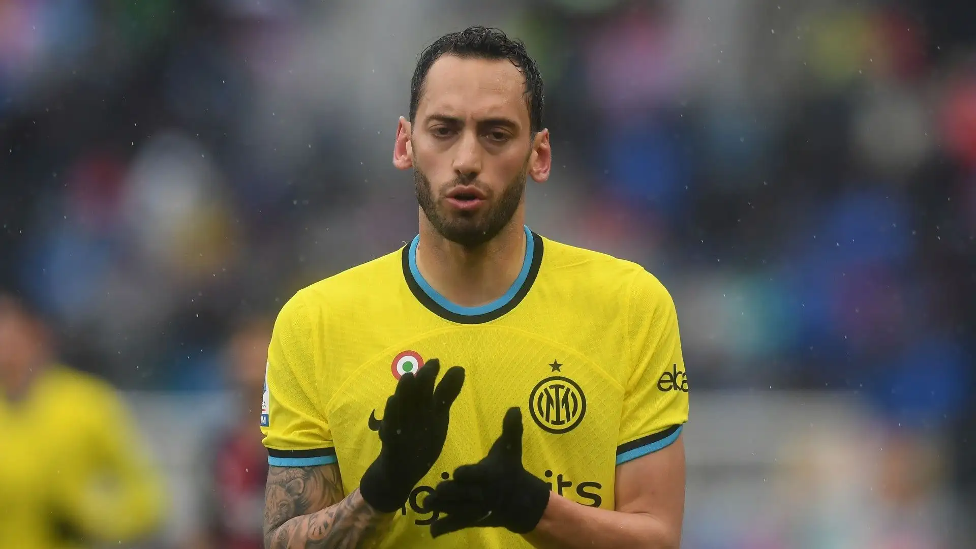 Calhanoglu 5,5: non spicca nemmeno lui in un centrocampo in continua sofferenza. Pochi guizzi, calcia alto all'inizio del secondo tempo
