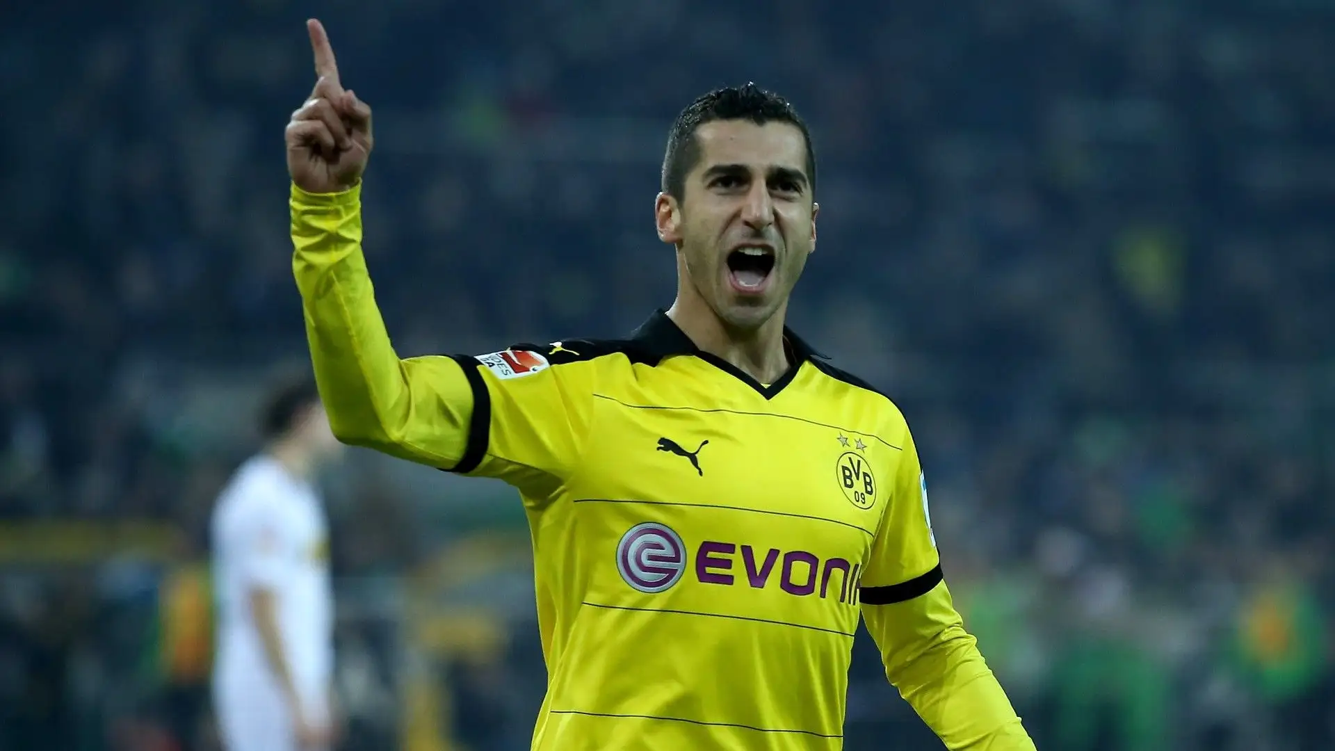 6- Henrikh Mkhitaryan, stagione 2016/2017, al Manchester United per 42,00 mln
