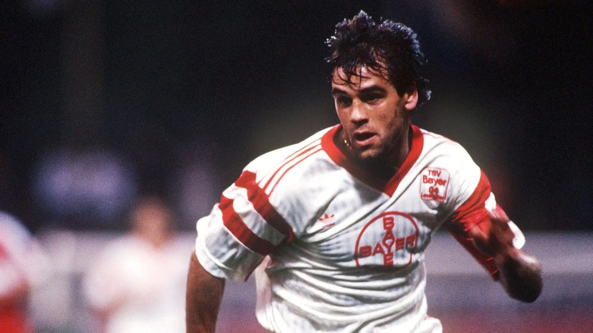 7- Ulf Kirsten, 182 gol in 350 partite
