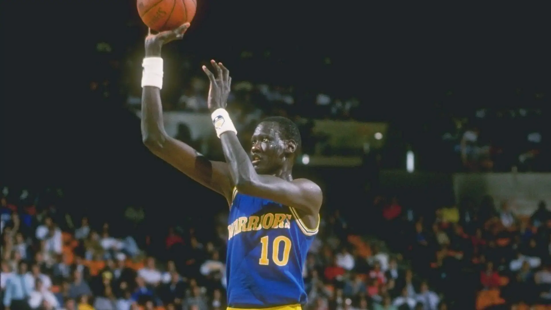 Manute Bol (Sudan, Basket): 231 cm di altezza