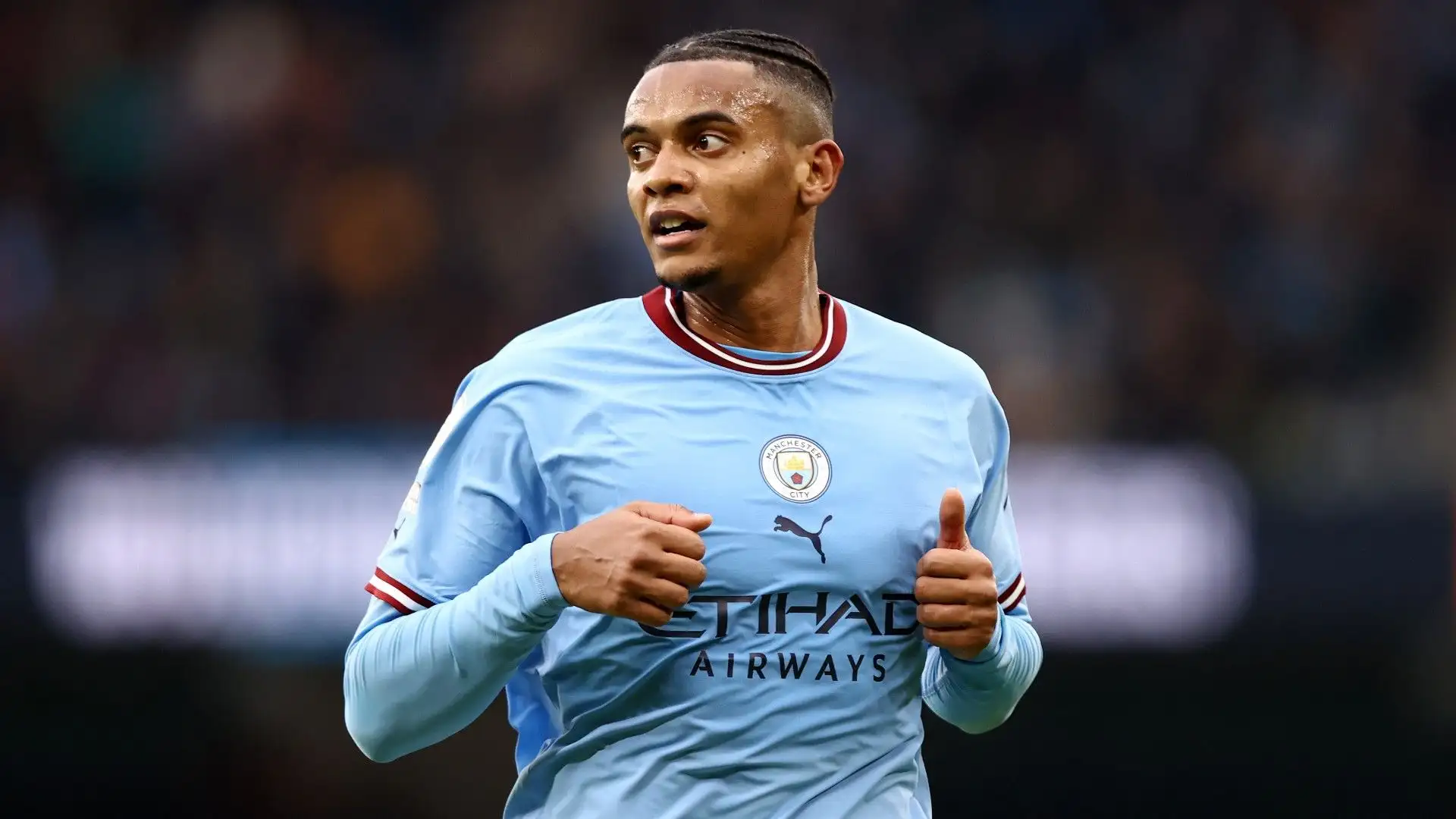 8- Manuel Akanji, 9,36 milioni di sterline all'anno
