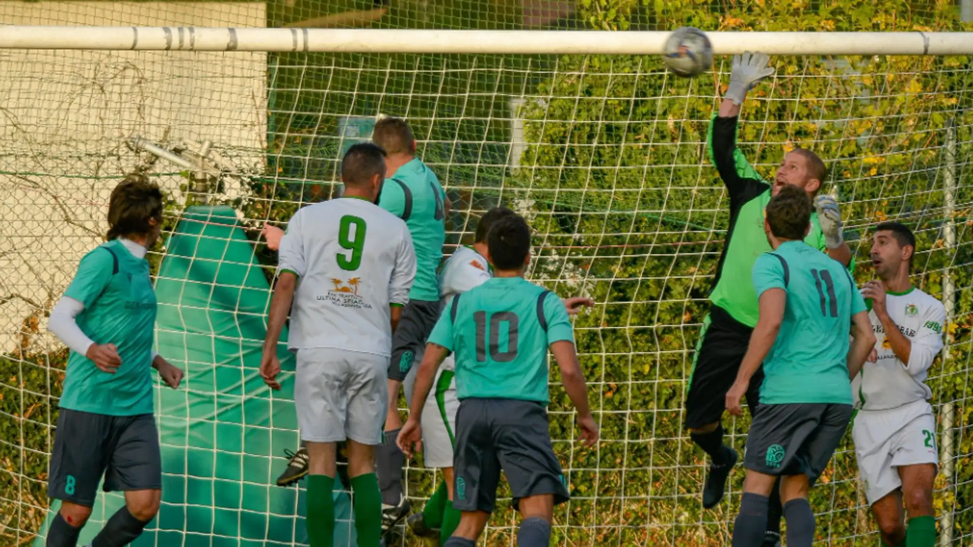 Un buon portiere sa quando è meglio andare in presa e quando, invece, concedere un altro corner