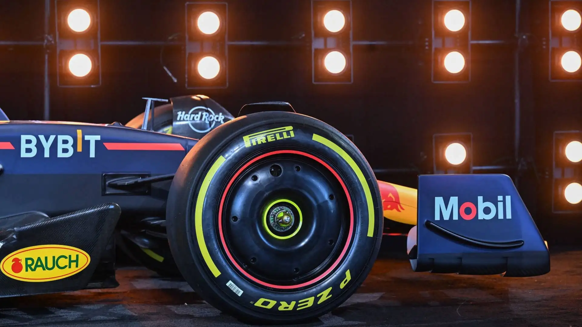 Presentata la nuova RB19