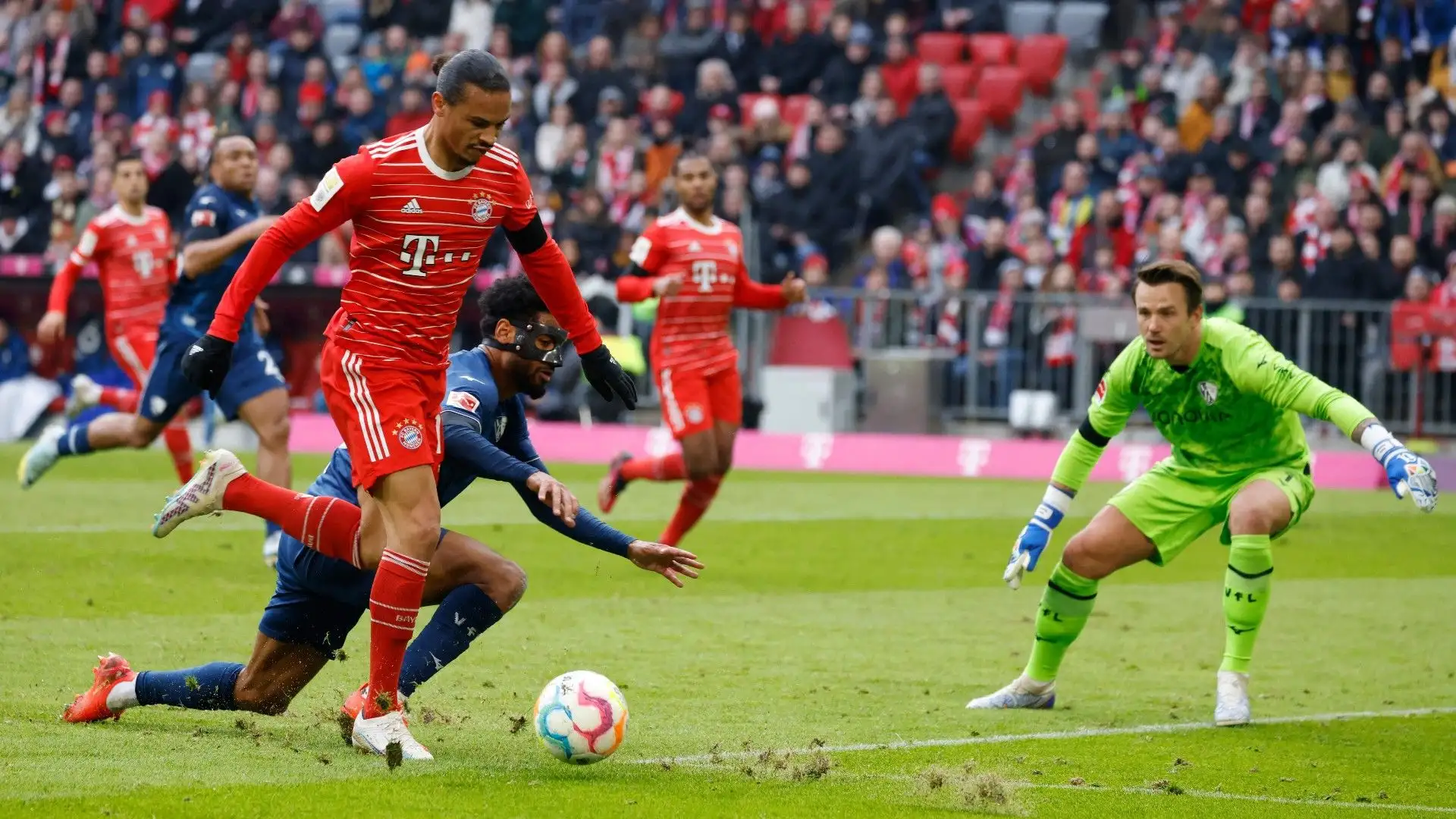 Leroy Sané e compagni sono primi in classifica