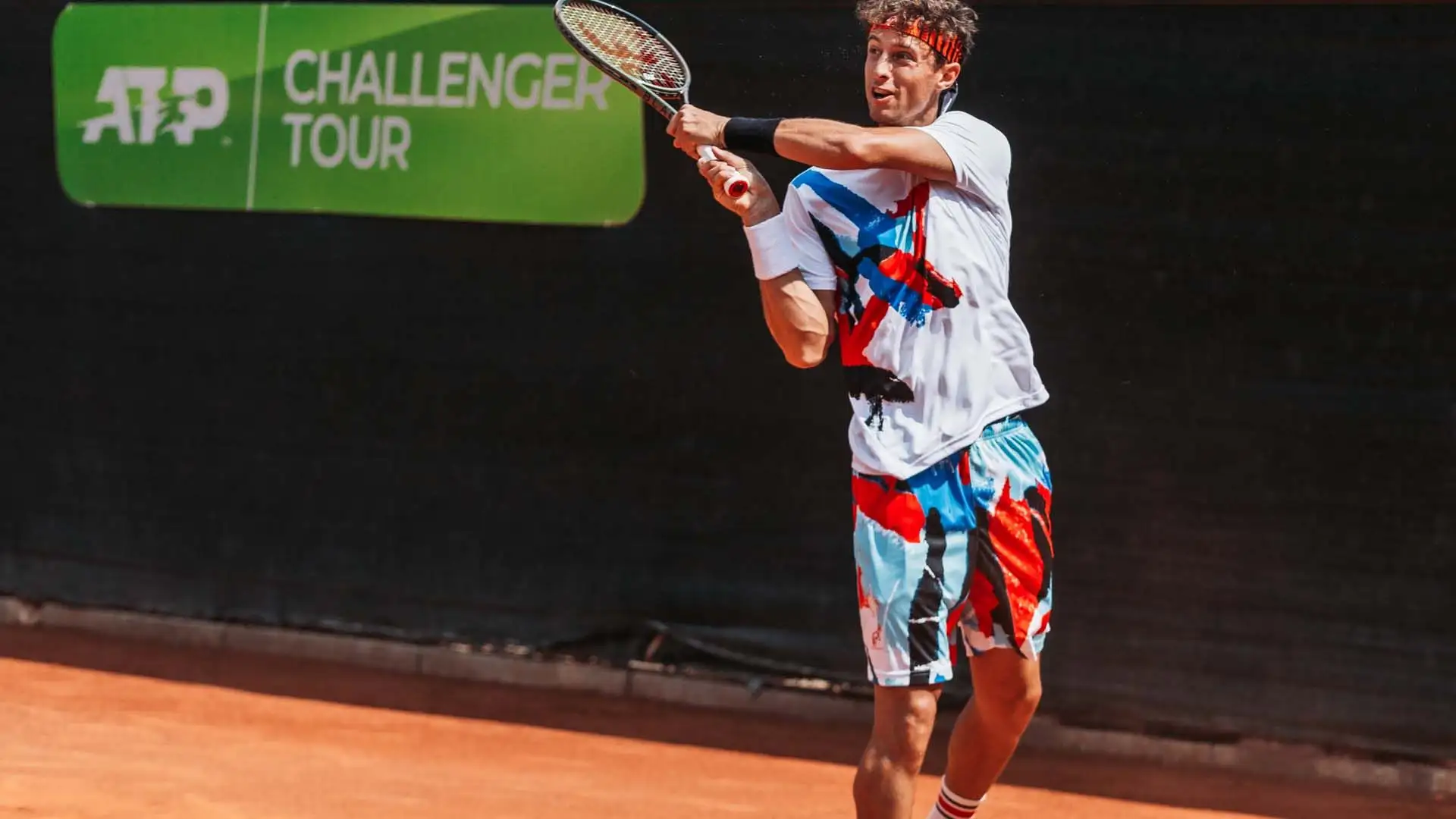 Adattati alla superficie. La terra battuta è una superficie lenta, quindi devi essere preparato a muoverti più lentamente rispetto ad altre superfici come il cemento o l'erba (foto Chapman/San Marino Open)