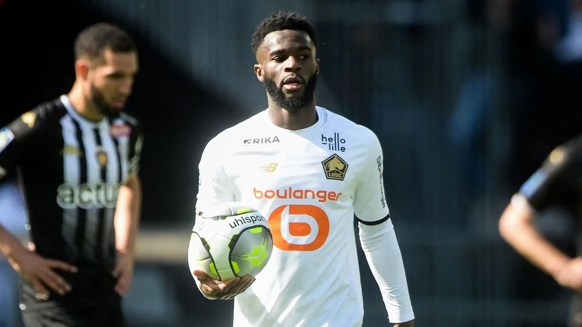 Jonathan Bamba, Francia (Saint-Étienne, Paris FC, Sint-Truiden, Angers, Lilla)
