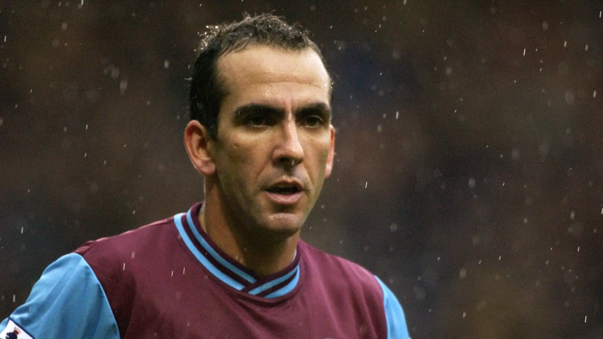 Paolo Di Canio, Italia (Ternana, Lazio, Juventus, Napoli, Milan, Celtic, Sheffield Wednesday, West Ham, Charlton, Cisco Roma)
