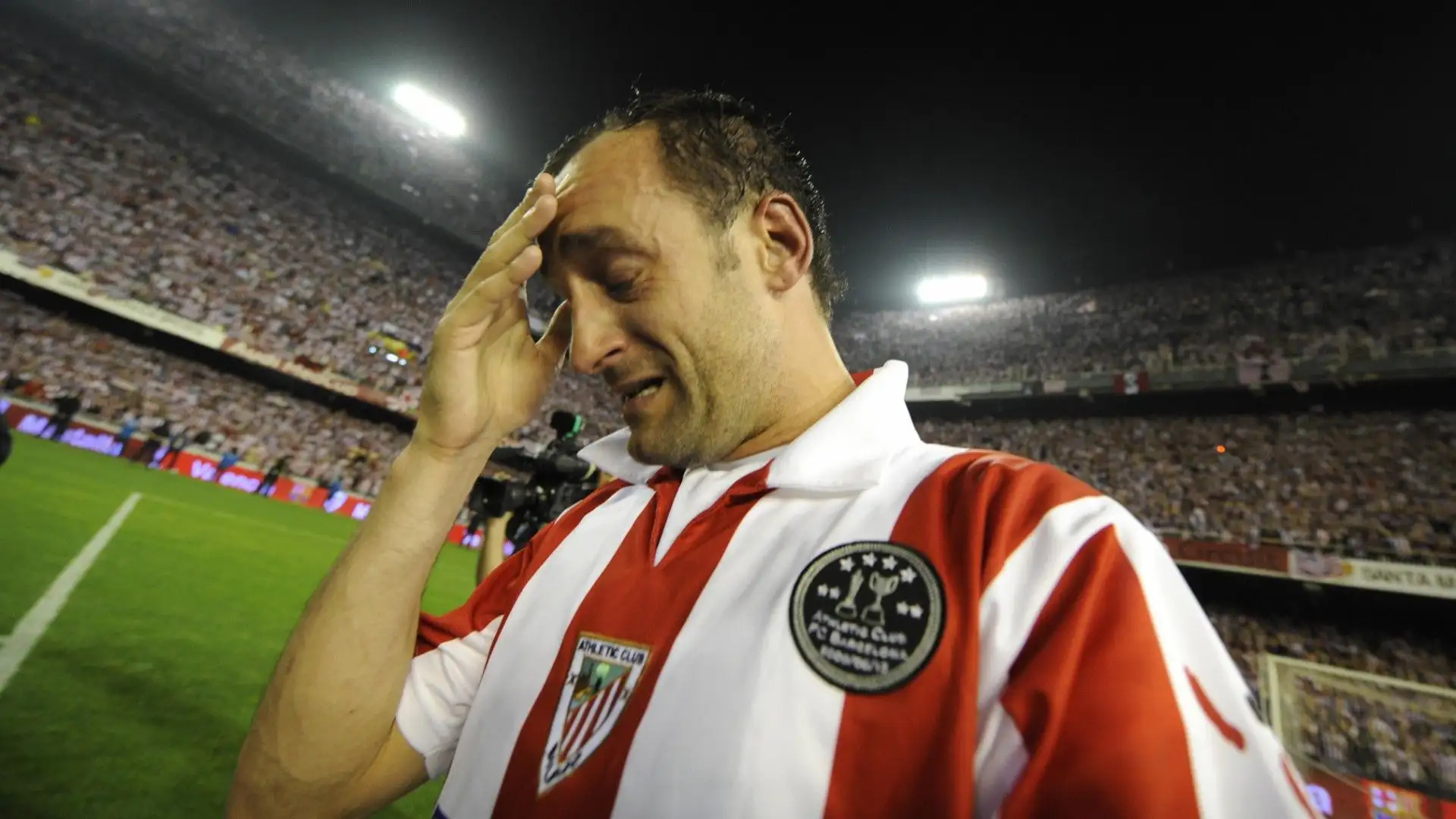Joseba Etxeberria (Real Sociedad, Athletic Bilbao)
