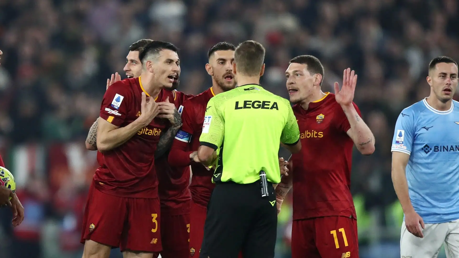 Durante il match ci sono stati tantissimi interventi dell'arbitro