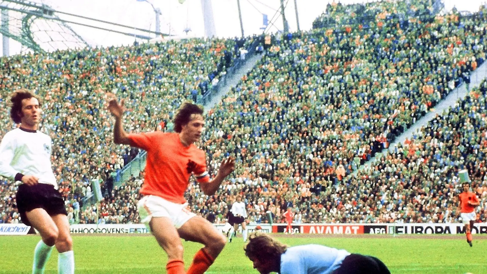 9- Sepp Maier
