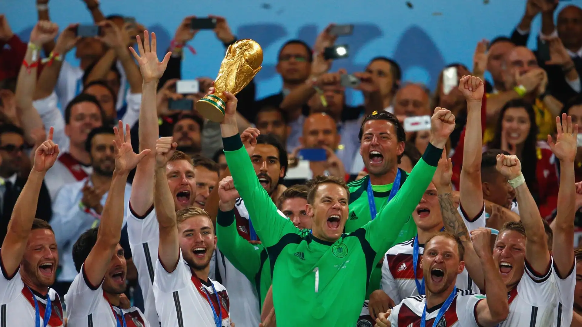 7- Manuel Neuer

