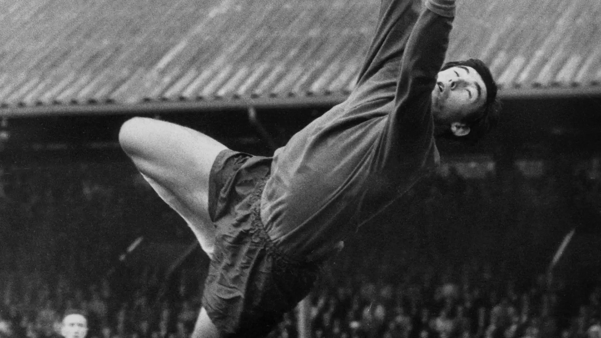 4- Gordon Banks
