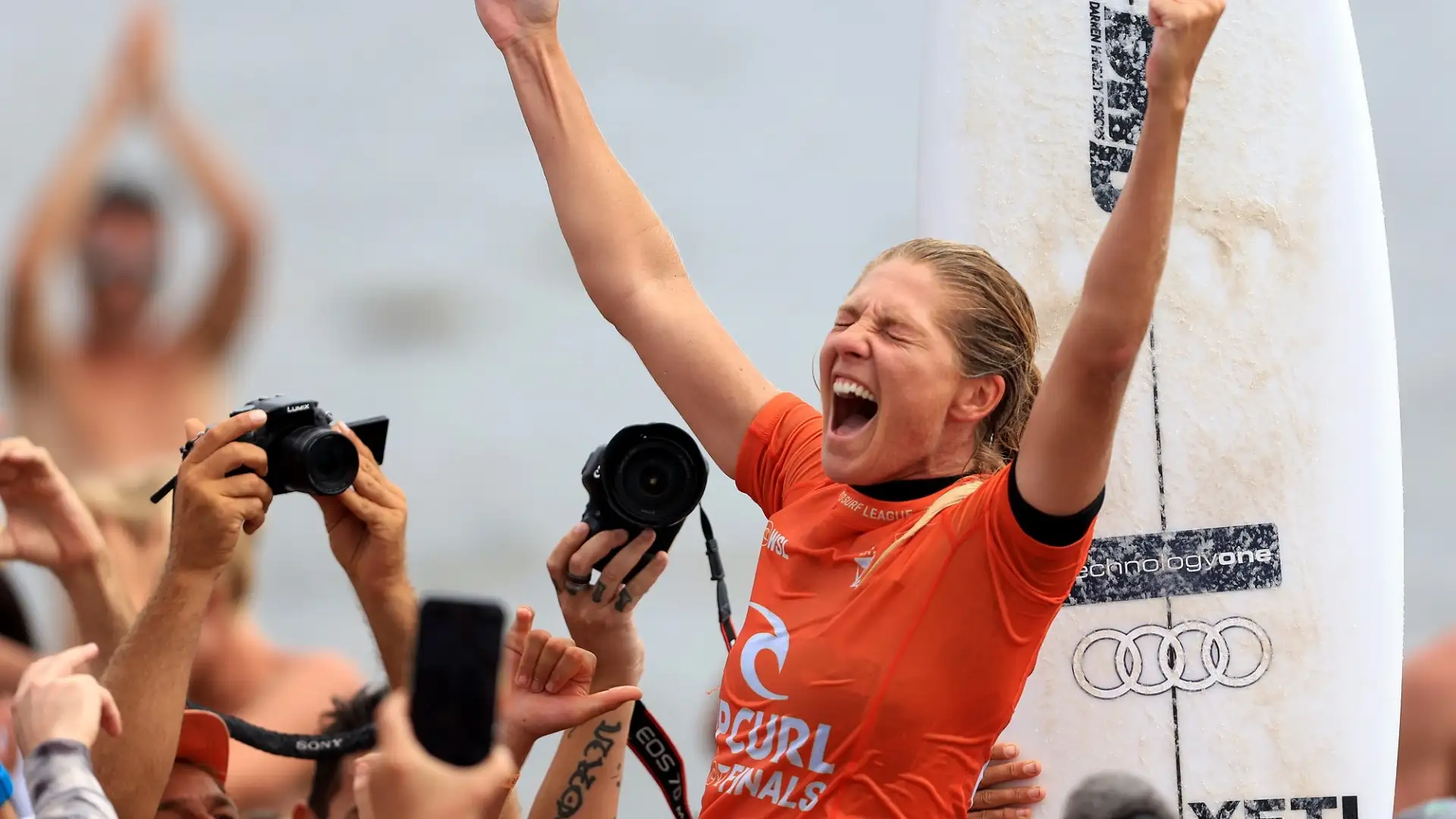 Steph Gilmore (Surf): 900mila dollari
