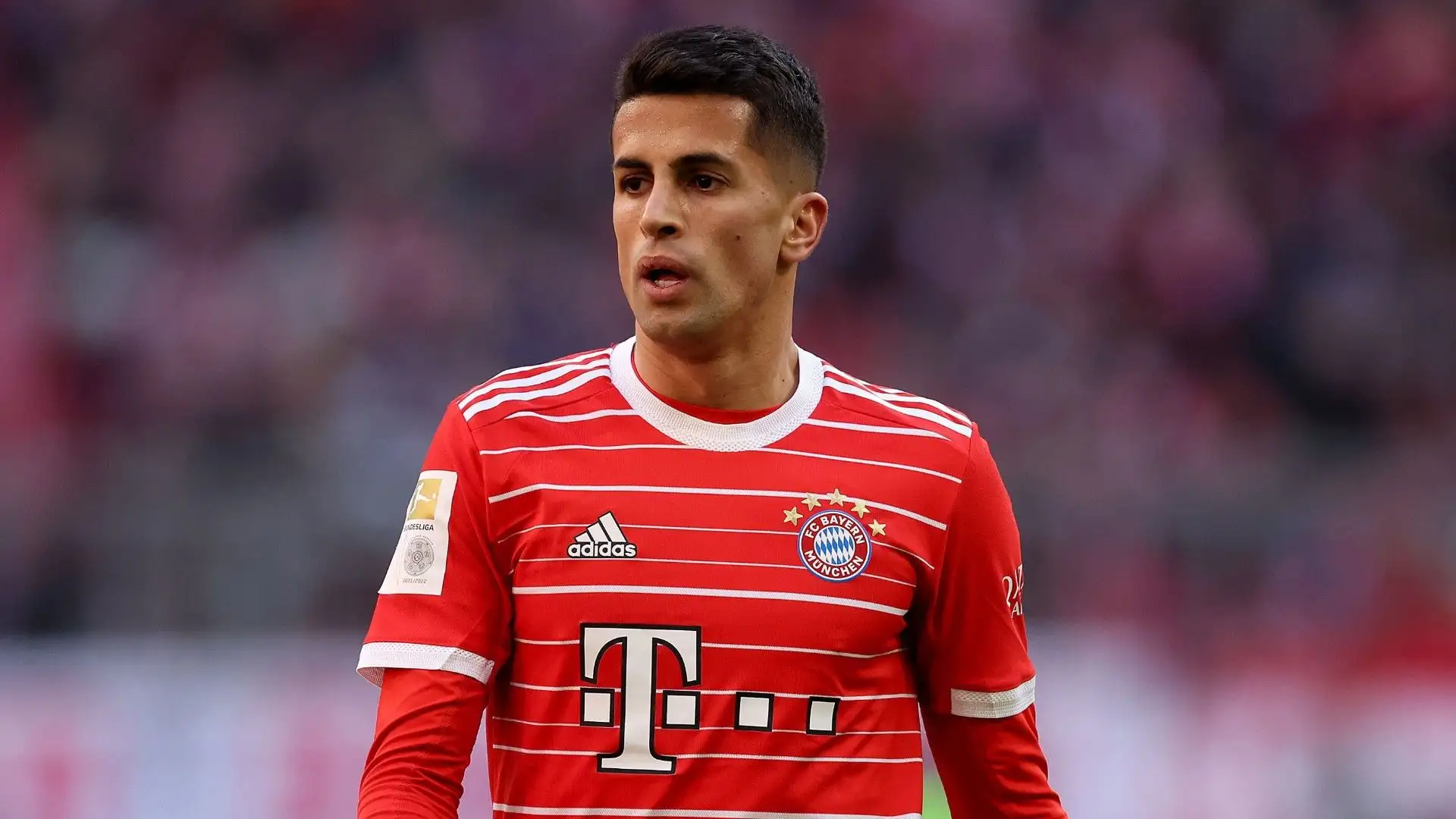 8- João Cancelo