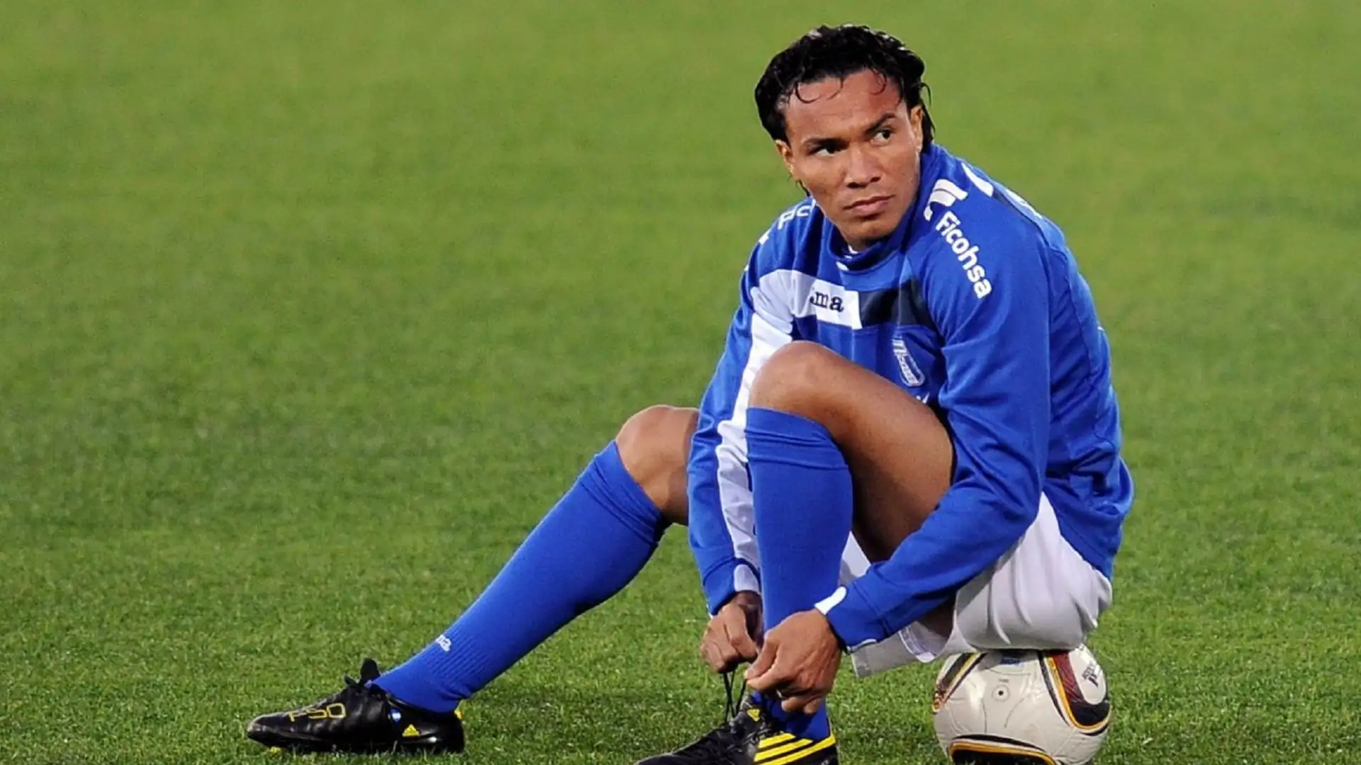 Julio César de León (Honduras): 20 club, Platense, Atletico Celaya, Dep.Maldonado, Reggina, Fiorentina, Catanzaro, Sambenedettese, Avellino, Teramo, Genoa, Parma, Torino, Shandong Luneng, Motagua, Messina, Real Sociedad, CSD Municipal, Miami Utd, Municipal Limeno, Parrillas One