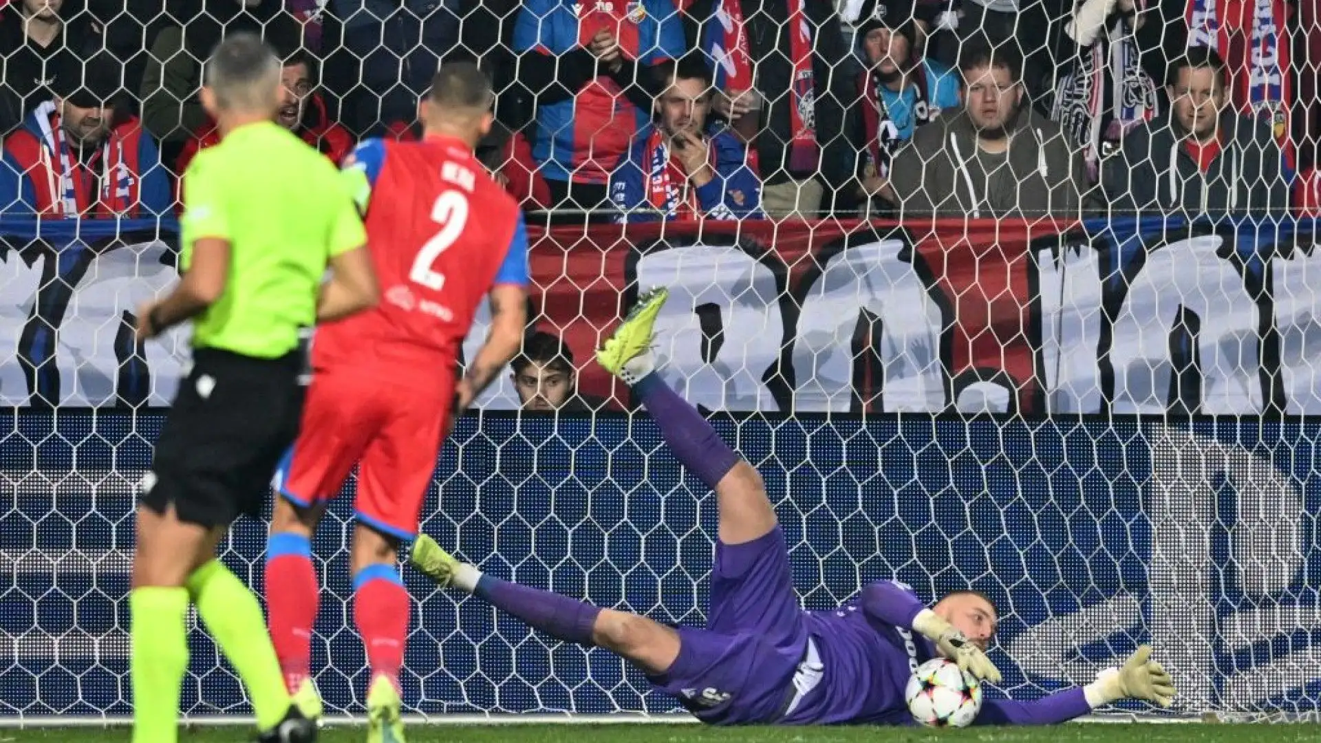 Jindrich Stanek (Viktoria Plzen): 24 parate