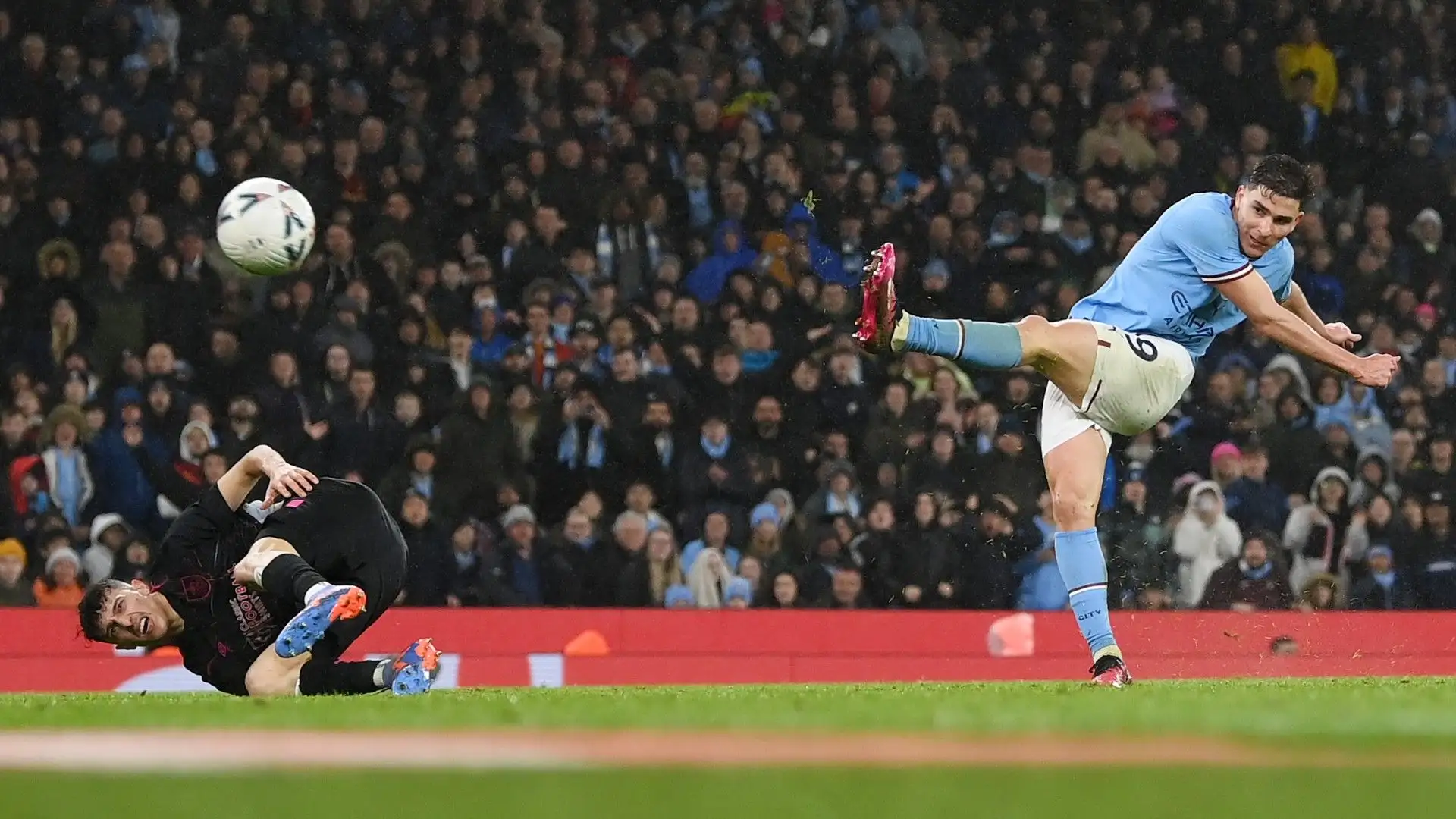 Il Manchester City ha stravinto contro il Burnley: 6-0 il risultato finale