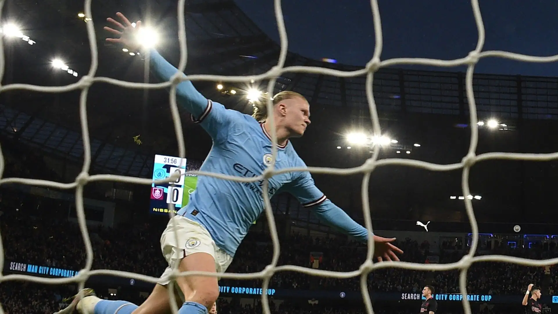Erling Haaland continua a segnare