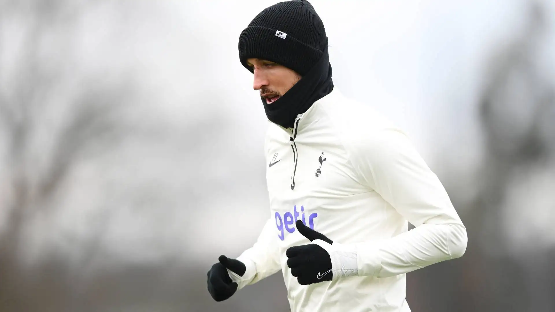 Più concentrato Harry Kane, che vorrà timbrare il cartellino per aiutare i suoi compagni a ribaltare il risultato