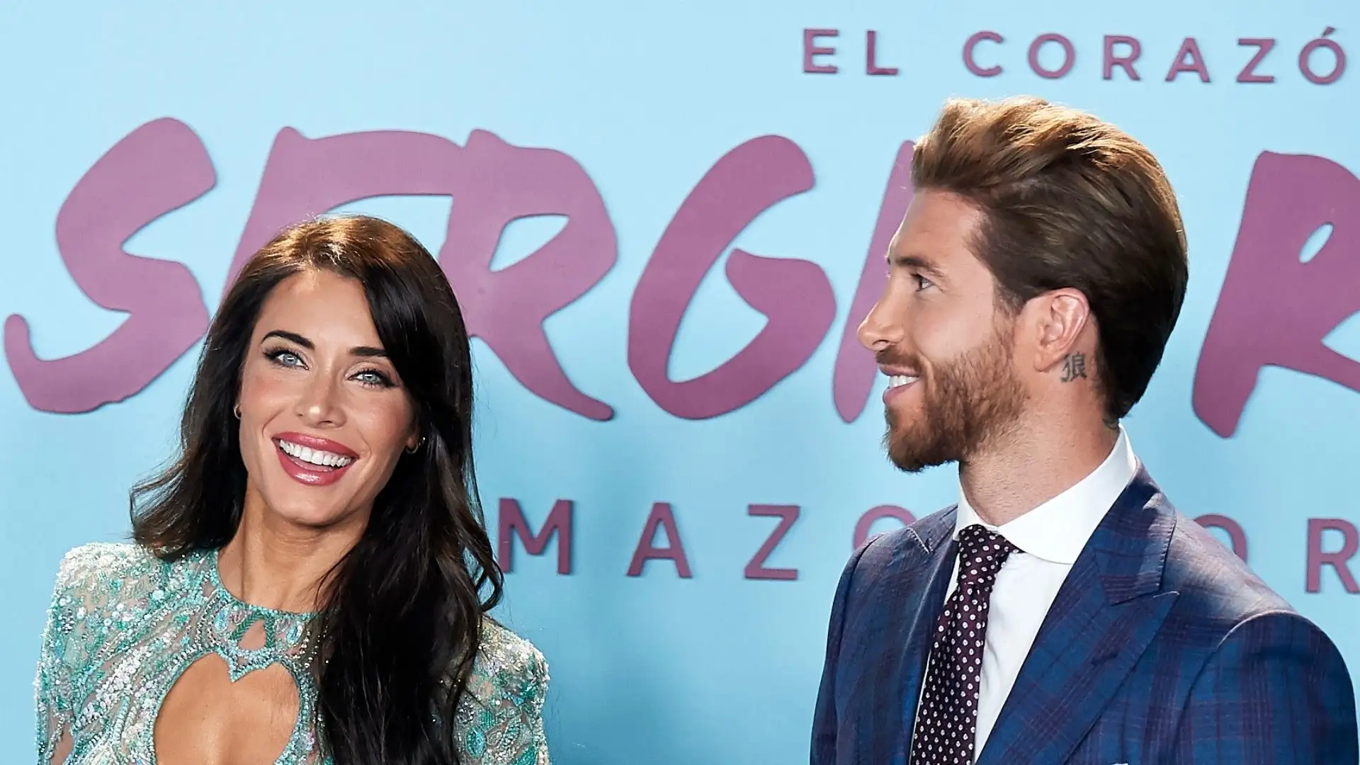 La presenza della donna ha generato diverse speculazioni sulla relazione tra Sergio Ramos e Pilar Rubio