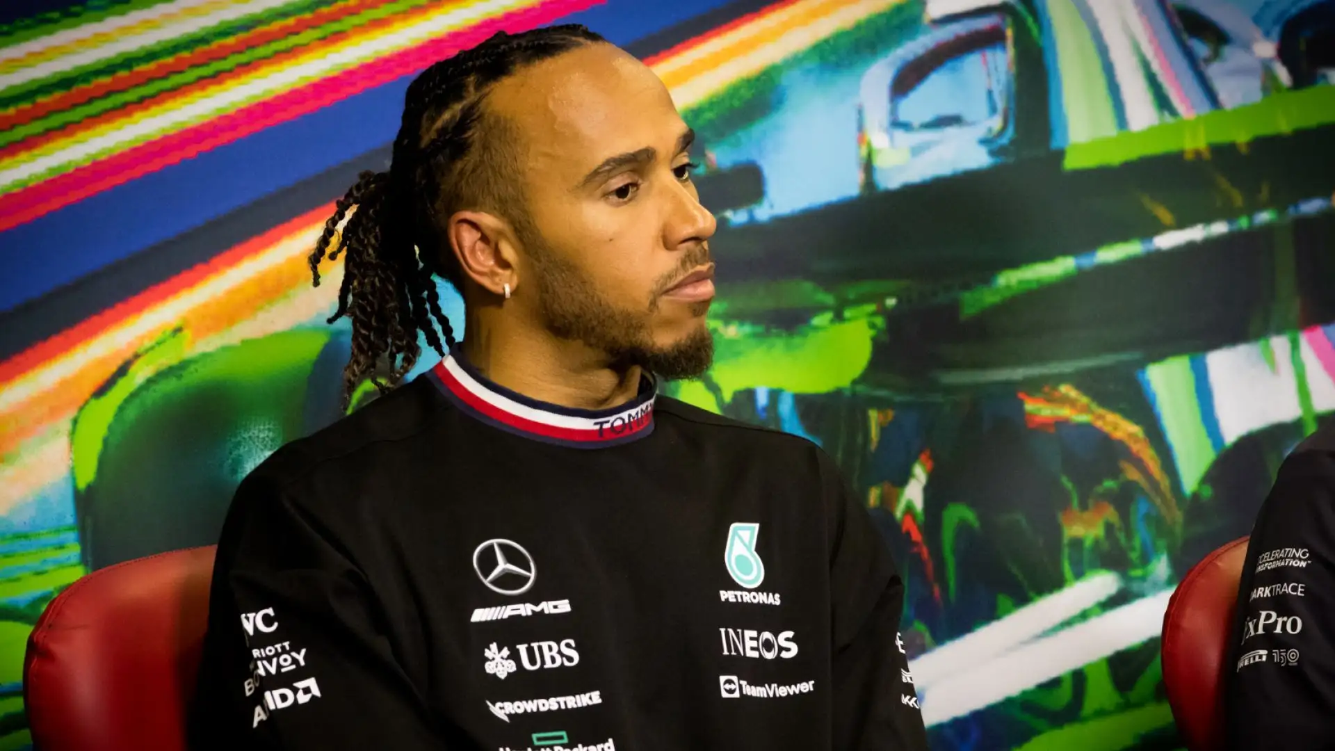 Un pilota di Formula 1 deve avere un tempo di reazione medio di 200 millesimi di secondo: un comune essere umano difficilmente riesce a reagire in un tempo inferiore ai 500-600