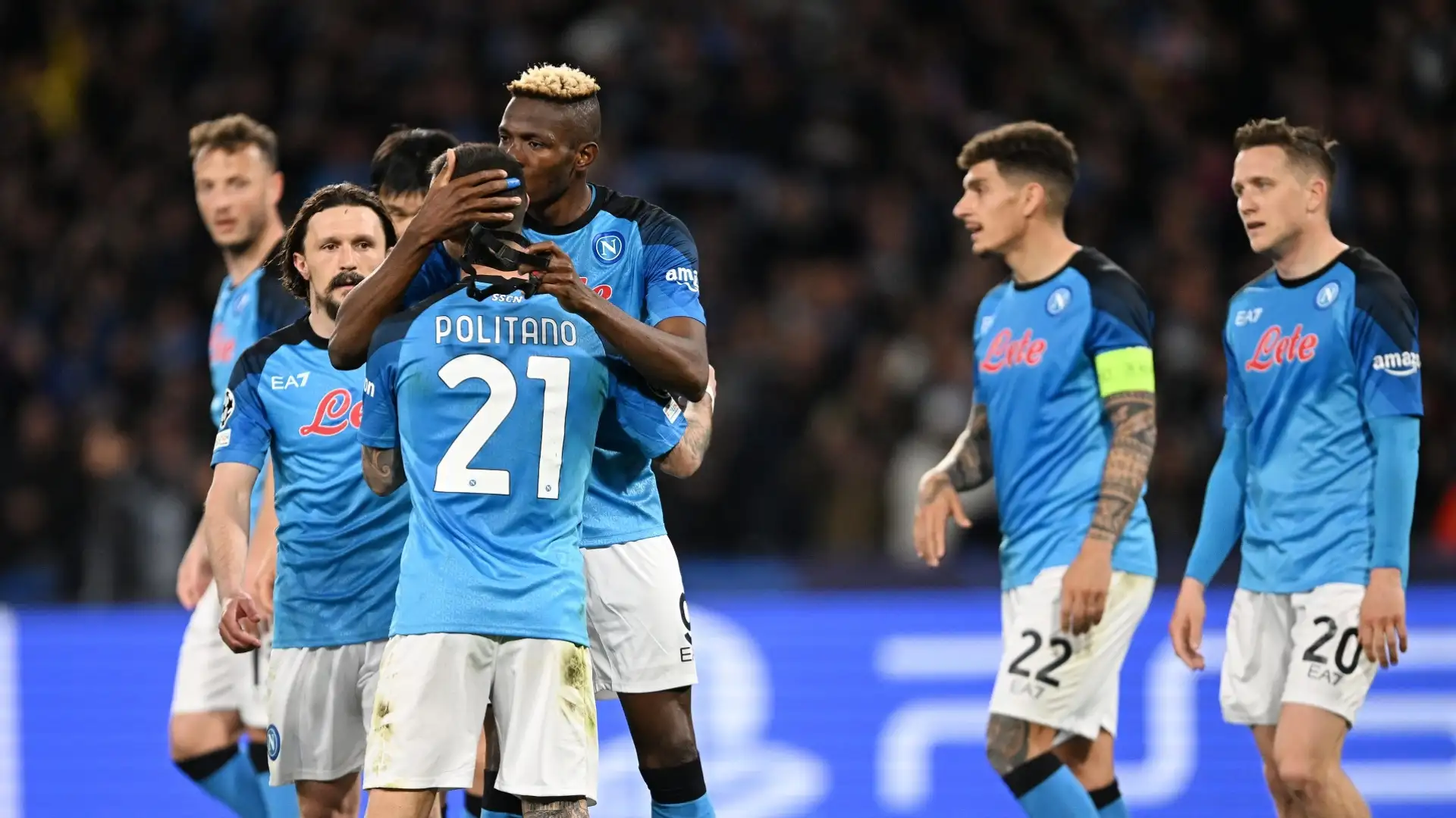 Il 3-0 definitivo del Napoli lo firma Zielinski su calcio di rigore al 64'