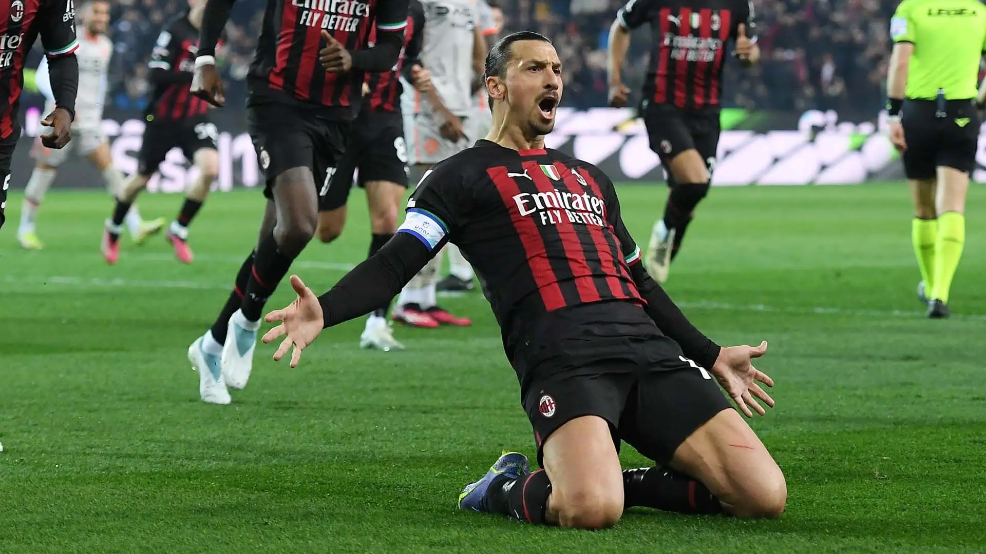 L'esperto attaccante svedese del Milan lo ha fatto a Udine