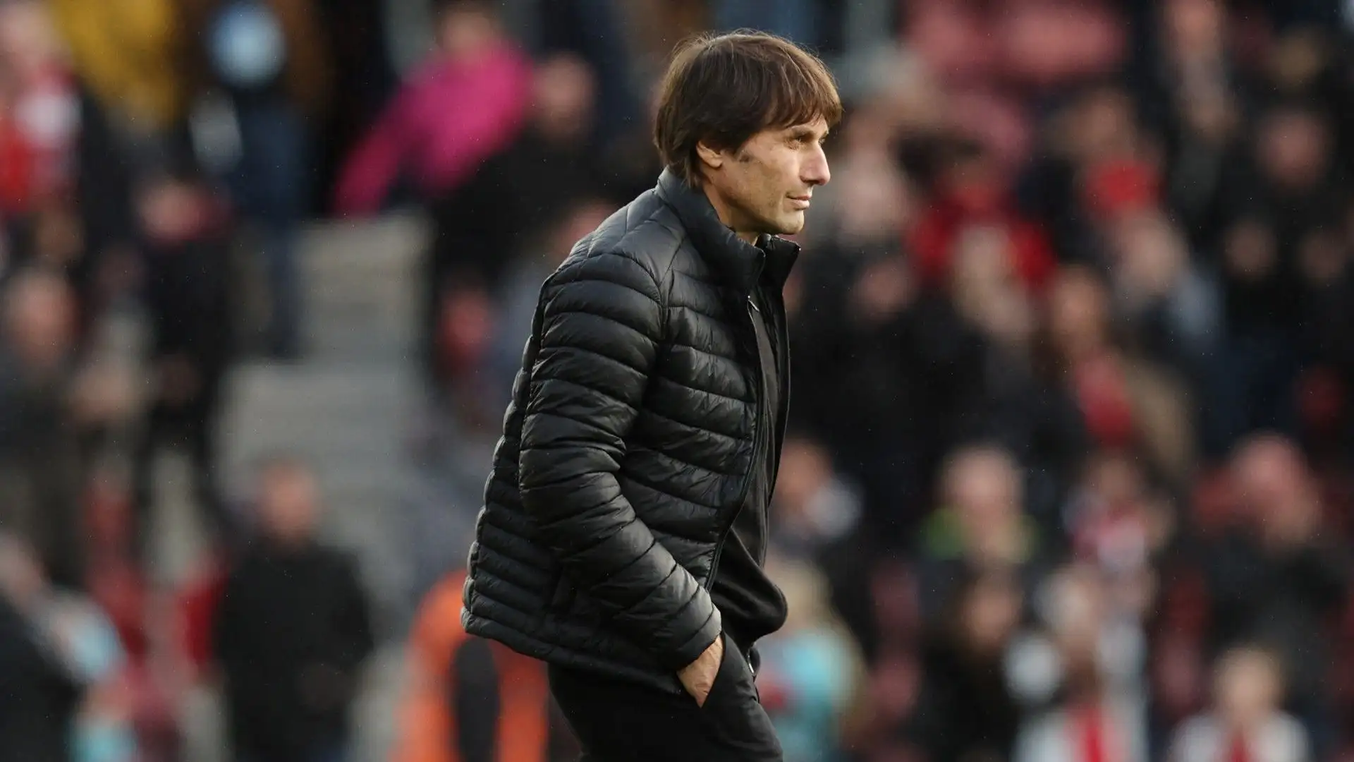 Antonio Conte deluso dalla rimonta subita dal suo Tottenham