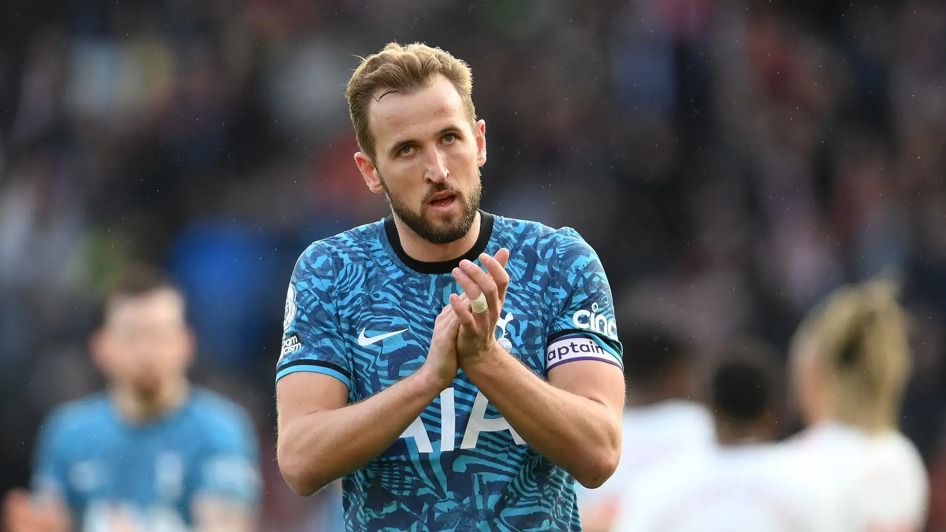 Il Real Madrid pare intenzionato ad acquistare Harry Kane come erede di Karim Benzema