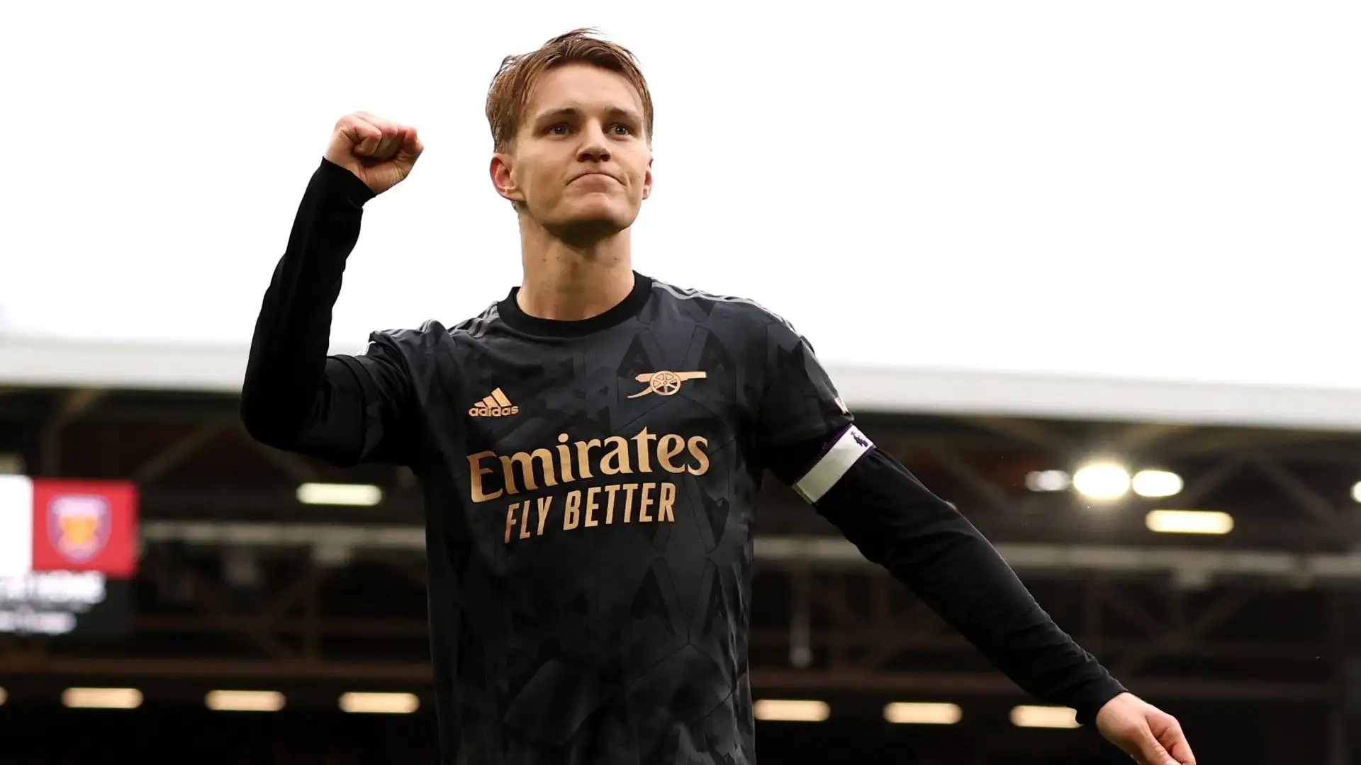 I Gunners hanno 5 punti di vantaggio sul Manchester City, secondo