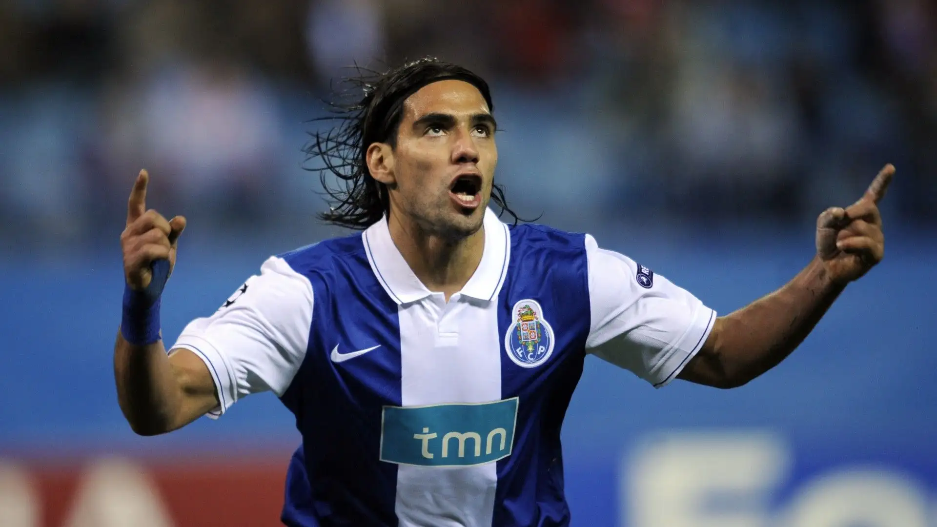 Radamel Falcao all'Aston Villa nel 2009
