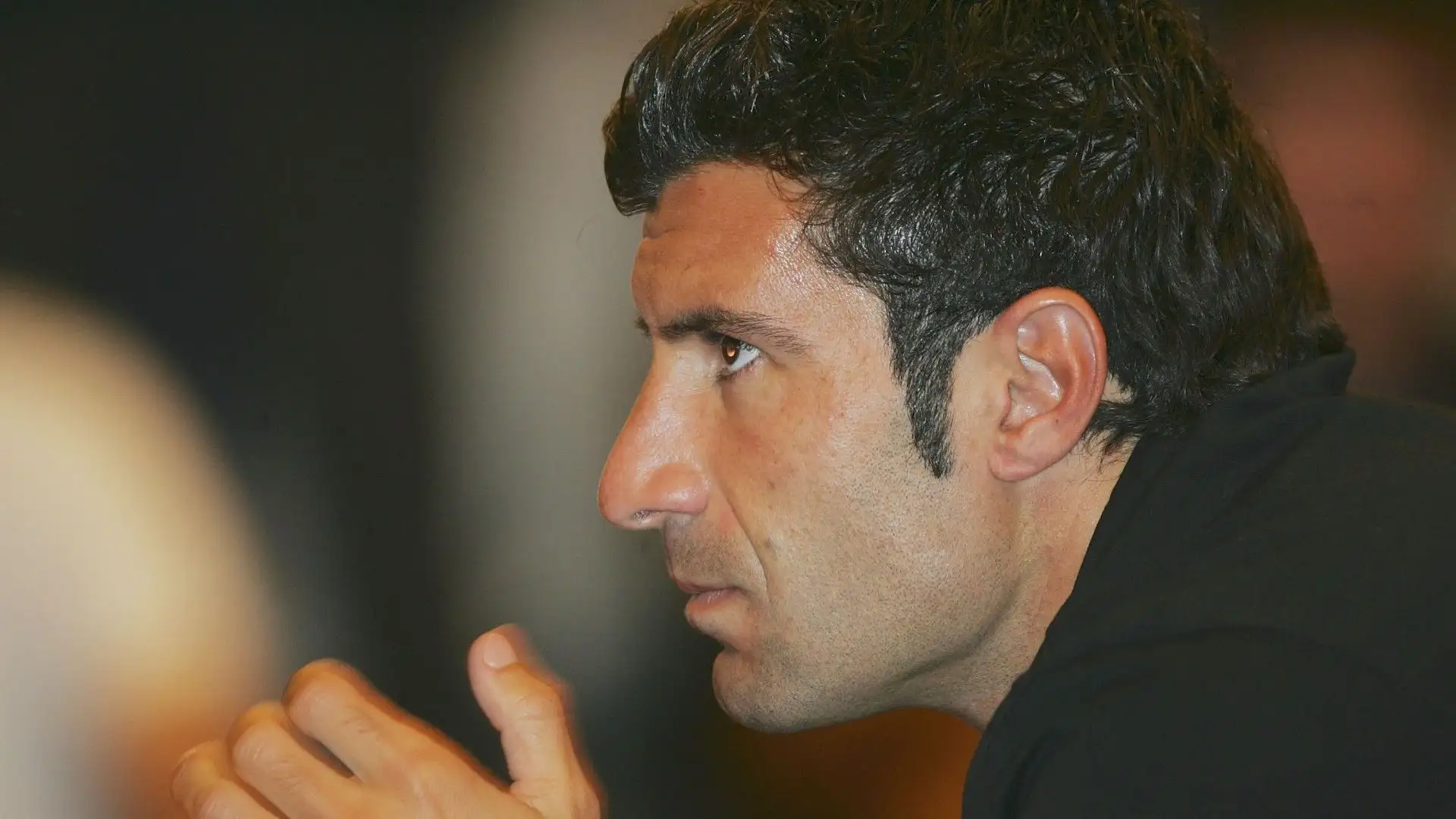 Luís Figo al Liverpool nel 2005
