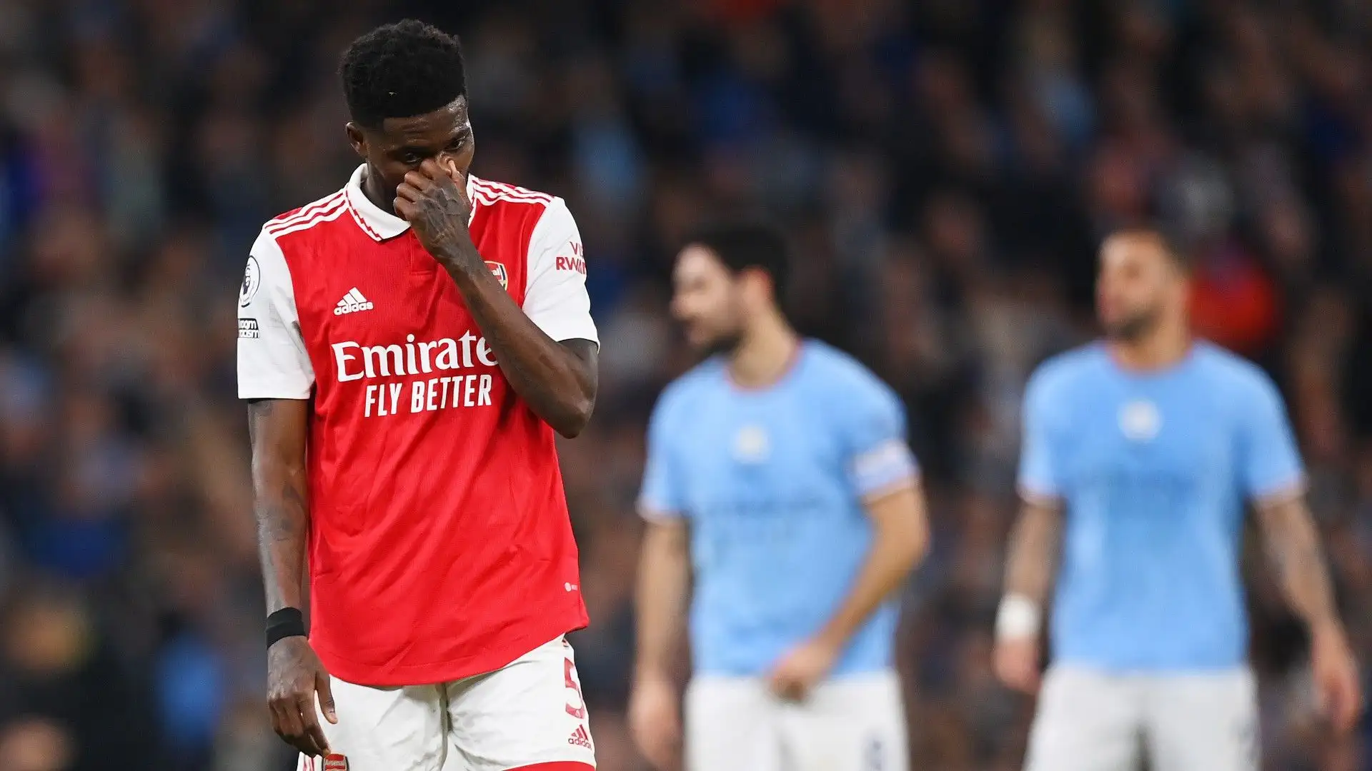 L'Arsenal, nonostante la sconfitta, è ancora primo in classifica con 75 punti ma ha giocato 2 partite in più del Manchester City