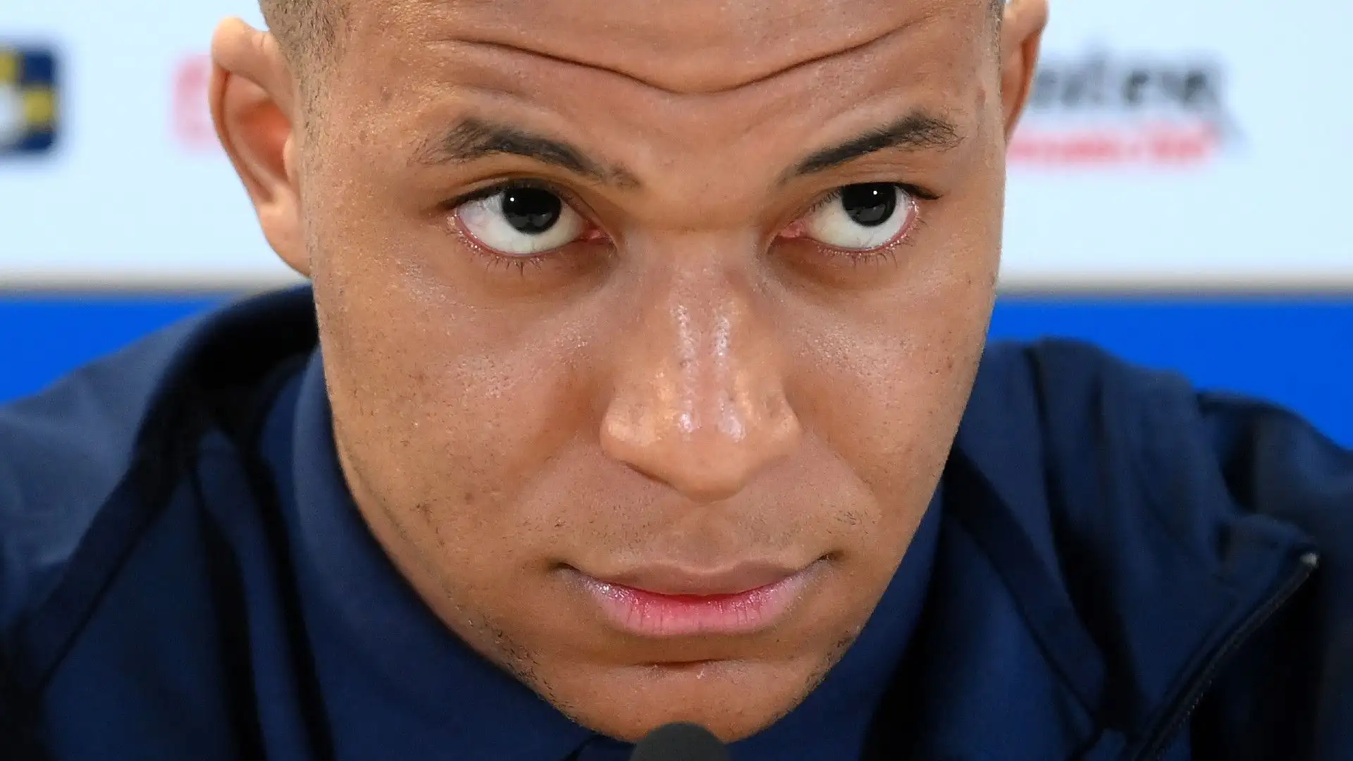 L'intruso è lui: Kylian Mbappé. A differenza degli altri undici giocatori è l'unico a non avere fatto gol in una finale di Champions League