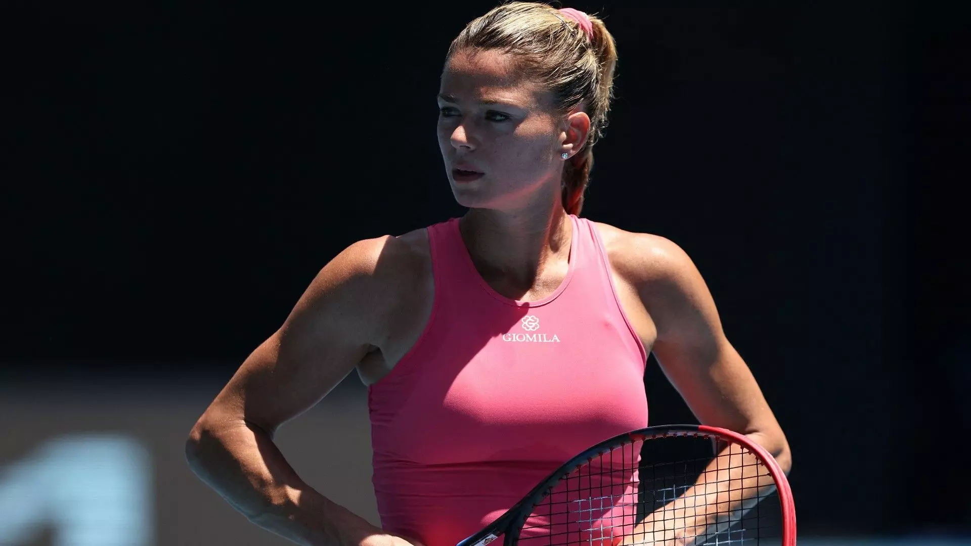 Camila Giorgi out e la Slovacchia rimonta l’Italia: Azzurre rimandate al doppio decisivo