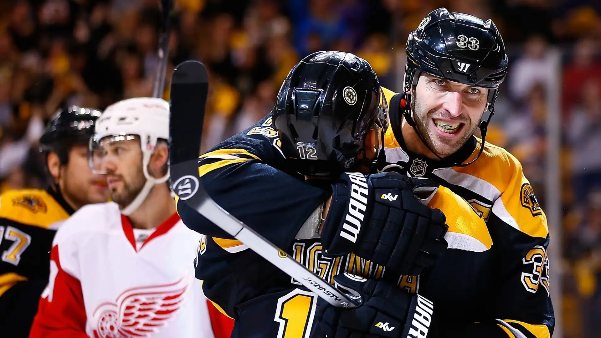 Zdeno Chara (Hockey su ghiaccio, Slovacchia): 206 cm x 116 kg
