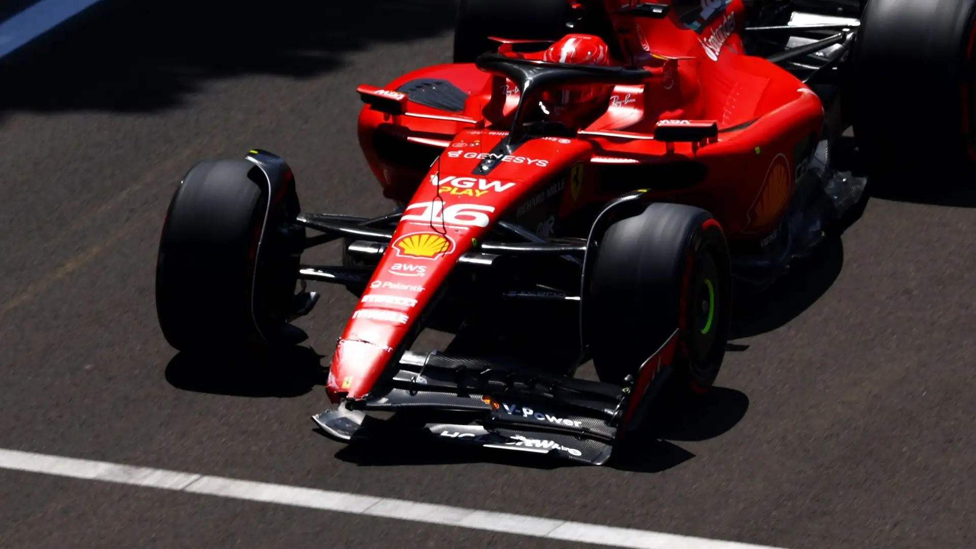 Un danno evidente ma, fortunatamente per la Ferrari, non grave