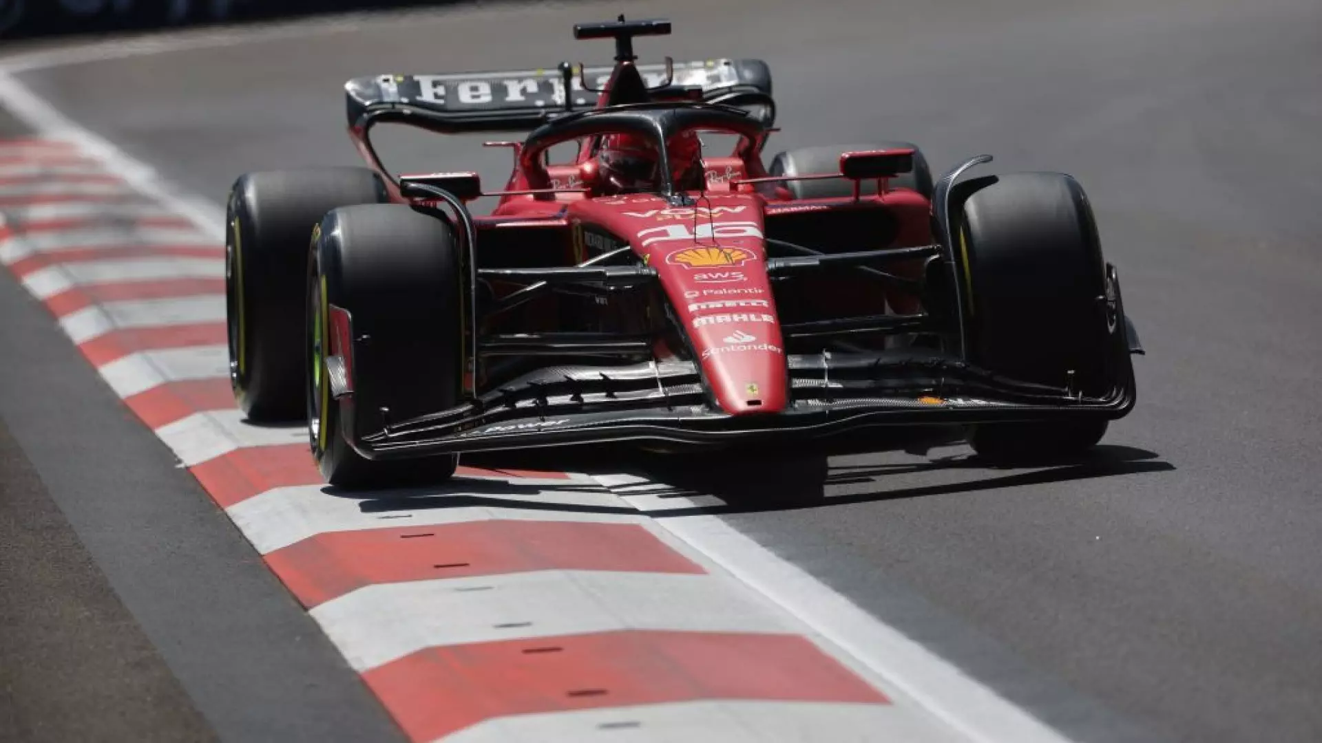 F1, Sprint Shootout Gp Baku: Charles Leclerc fa doppietta, battute le Red Bull