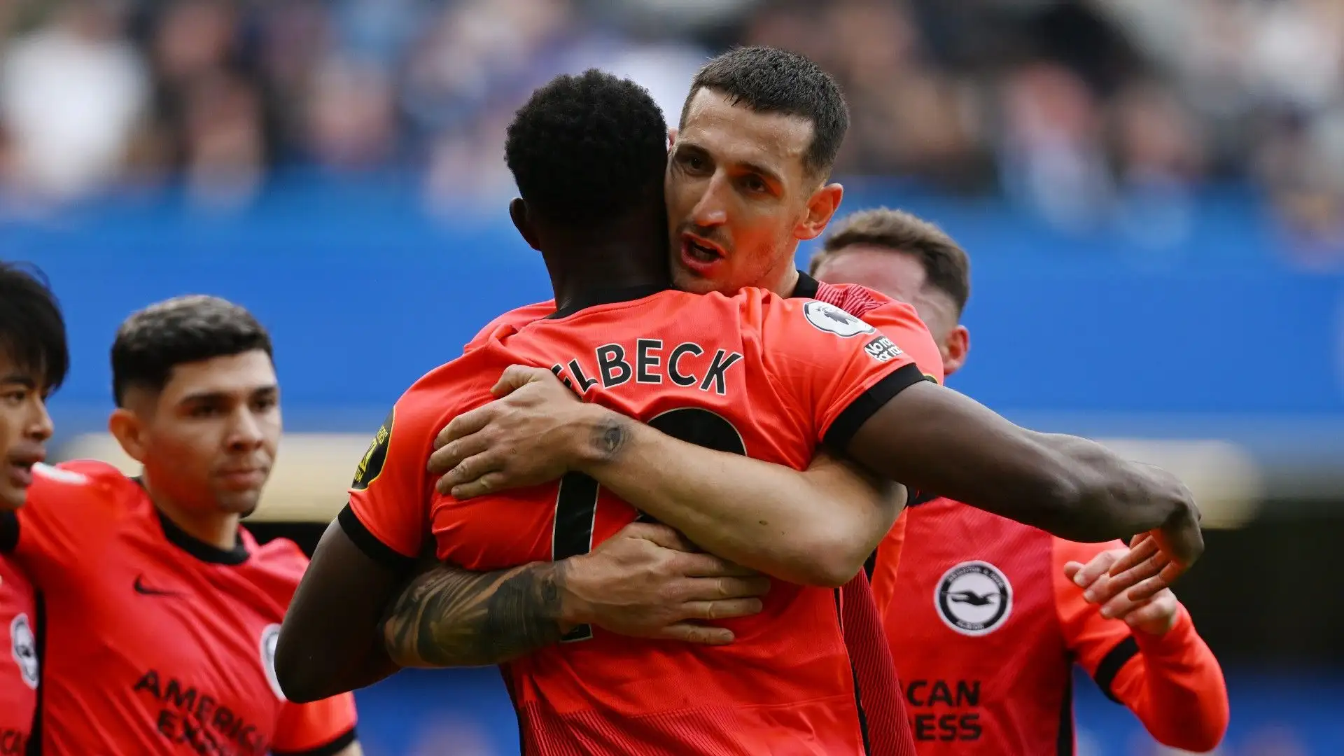 Danni Welbeck ha segnato il primo gol per il Brighton al minuto 42