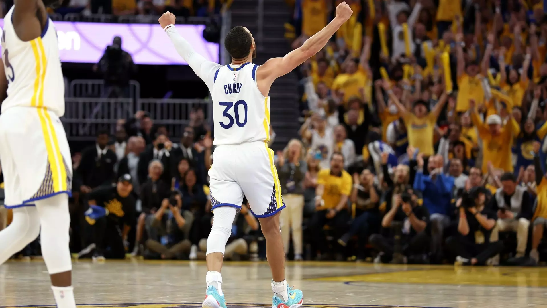 NBA: vittoria in volata per Golden State, brilla New York